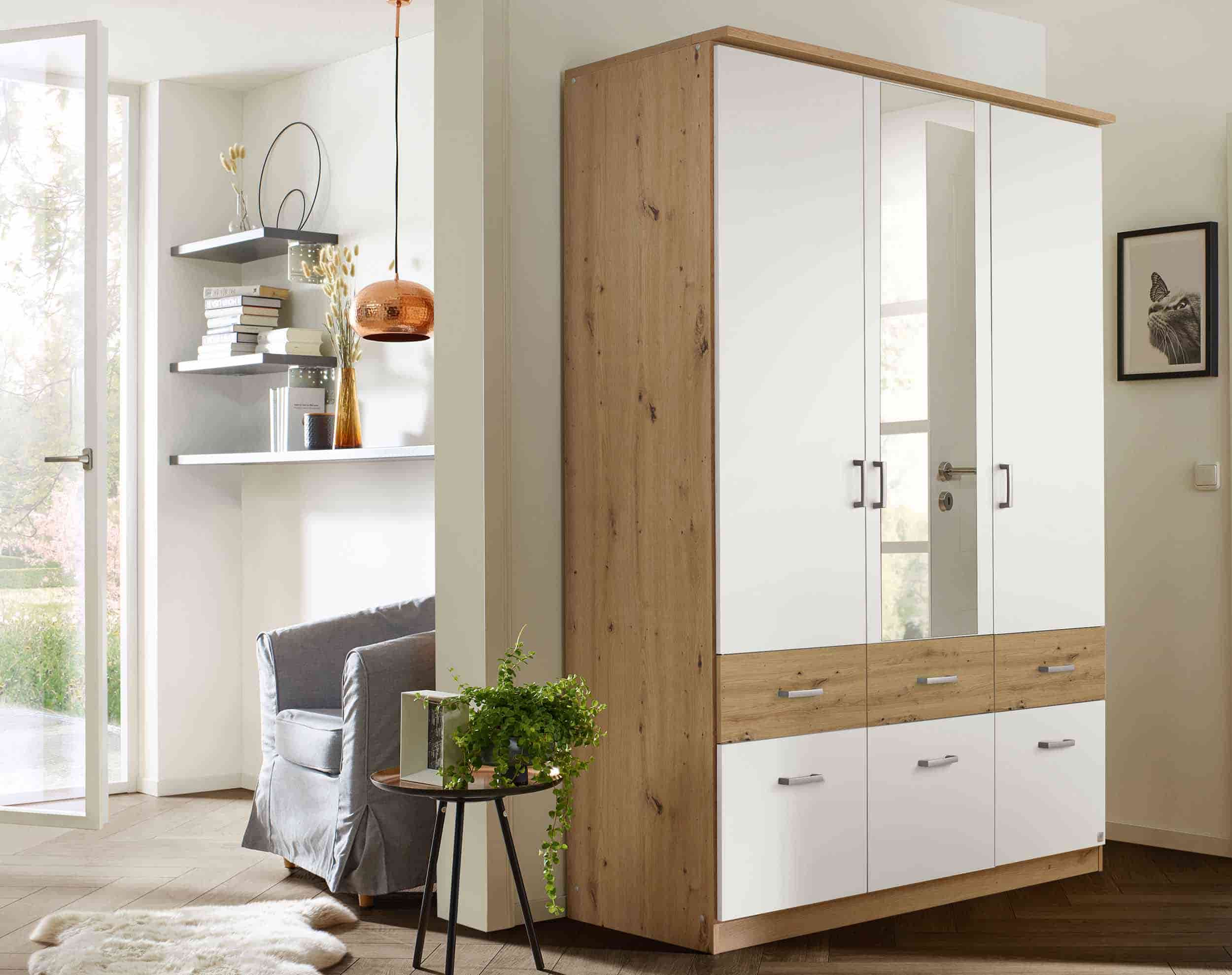 Rauch Bremen Kleiderschrank mit Spiegel und Schubladen